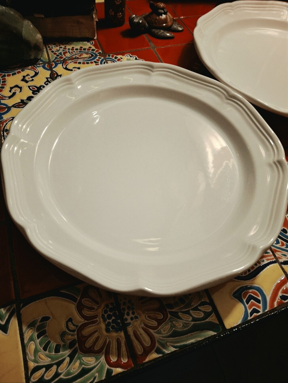 MIKASA FRENCH COUNTRYSIDE DINNER PLATES 10 7/8" Set Of 2 White Oven To Table